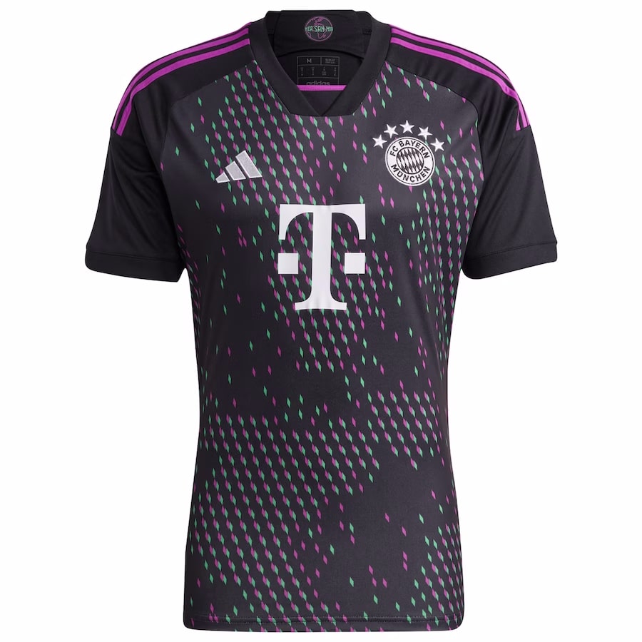 PACK JUNIOR BAYERN MUNICH EXTERIEUR MULLER SAISON 2023-2024